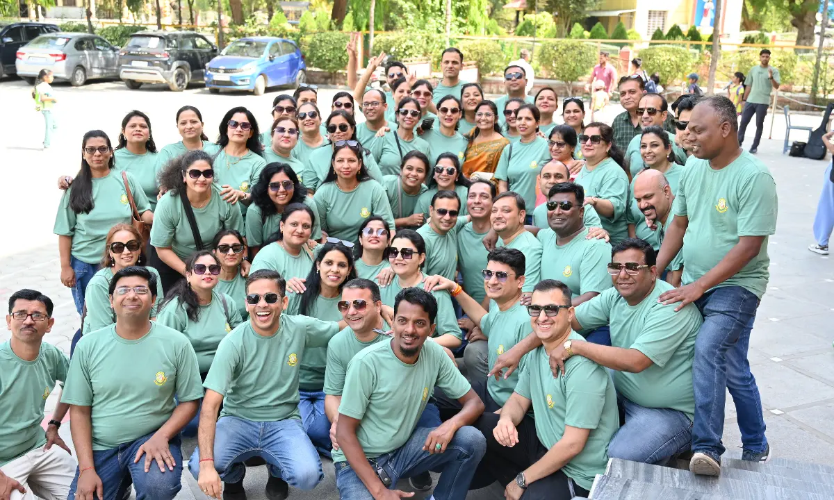 Back to Benches - Batch of 2000 Reunion